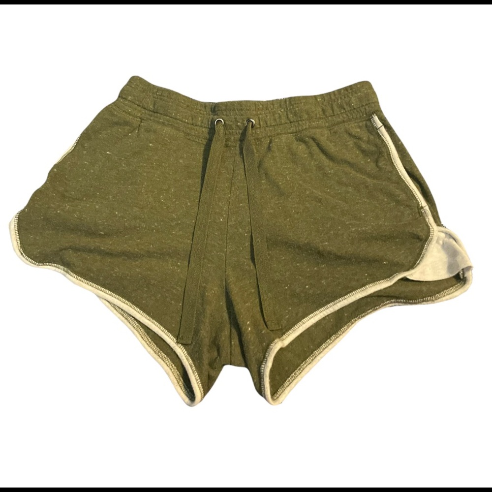 These are some army green shots in the size 8-10 ( Medium ). From ATHLETIC WORKS